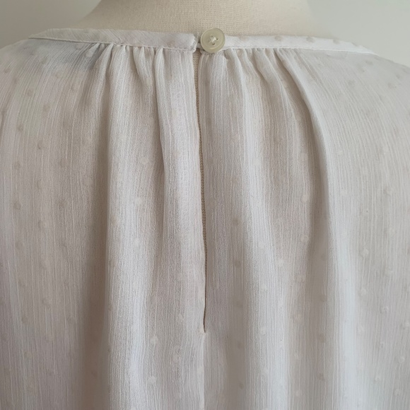 LOFT White Swiss Dot Ruffle Blouse Size Medium - Picture 4 of 8